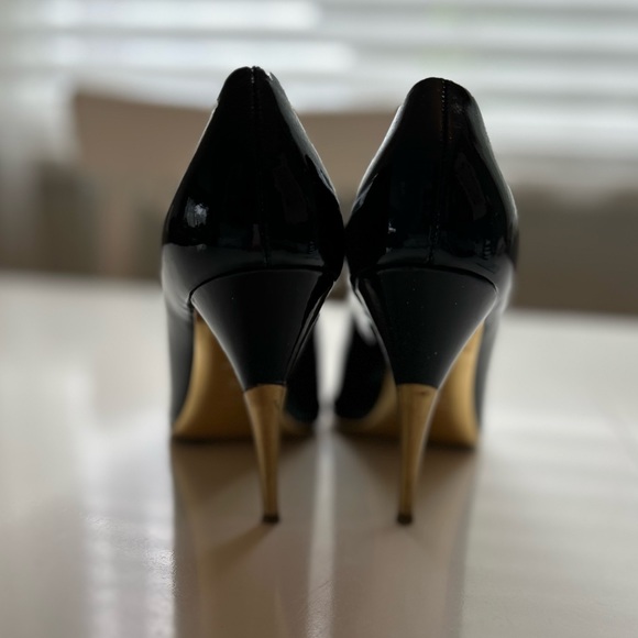 Black patent leather Miu Miu peep-toe heels 👠 🖤 - Picture 6 of 12